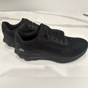 ALO Yoga Men's Black Athletic Shoes